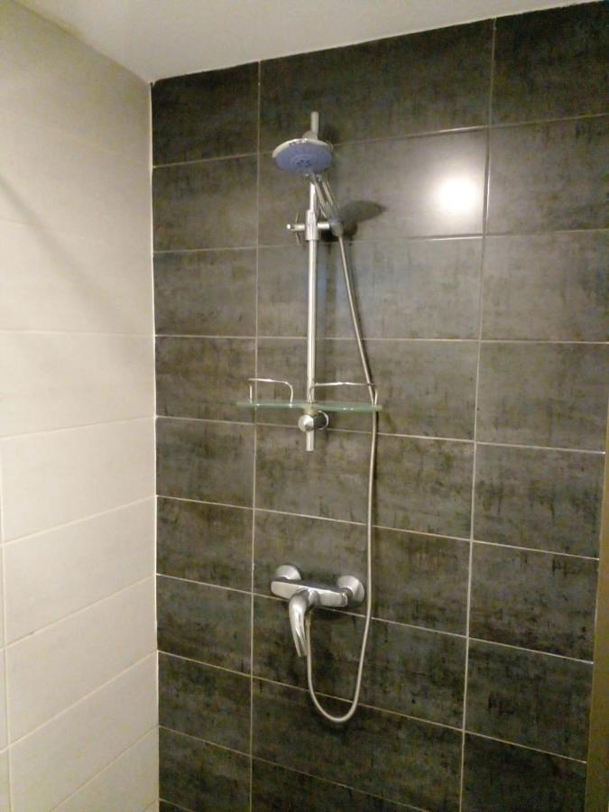 Aphrodite Apartments Батуми Екстериор снимка