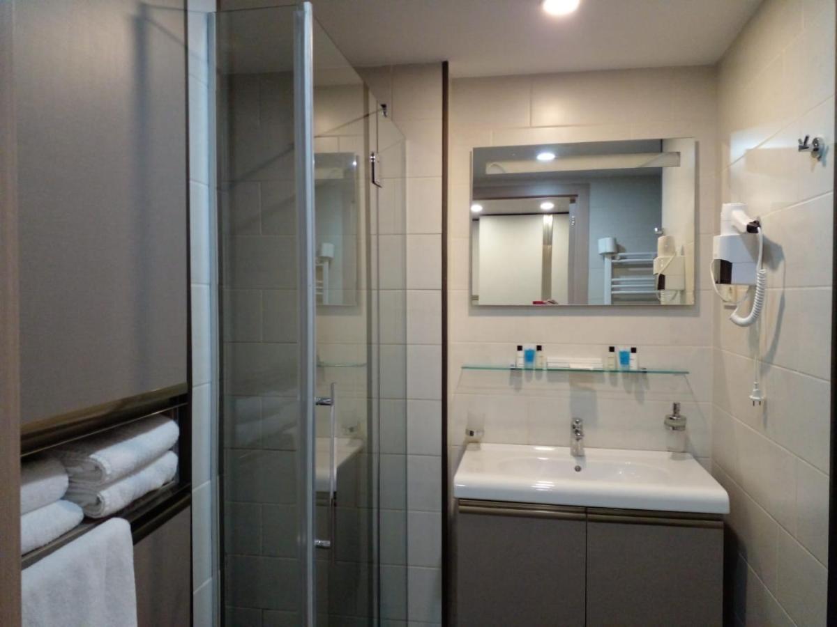 Aphrodite Apartments Батуми Екстериор снимка