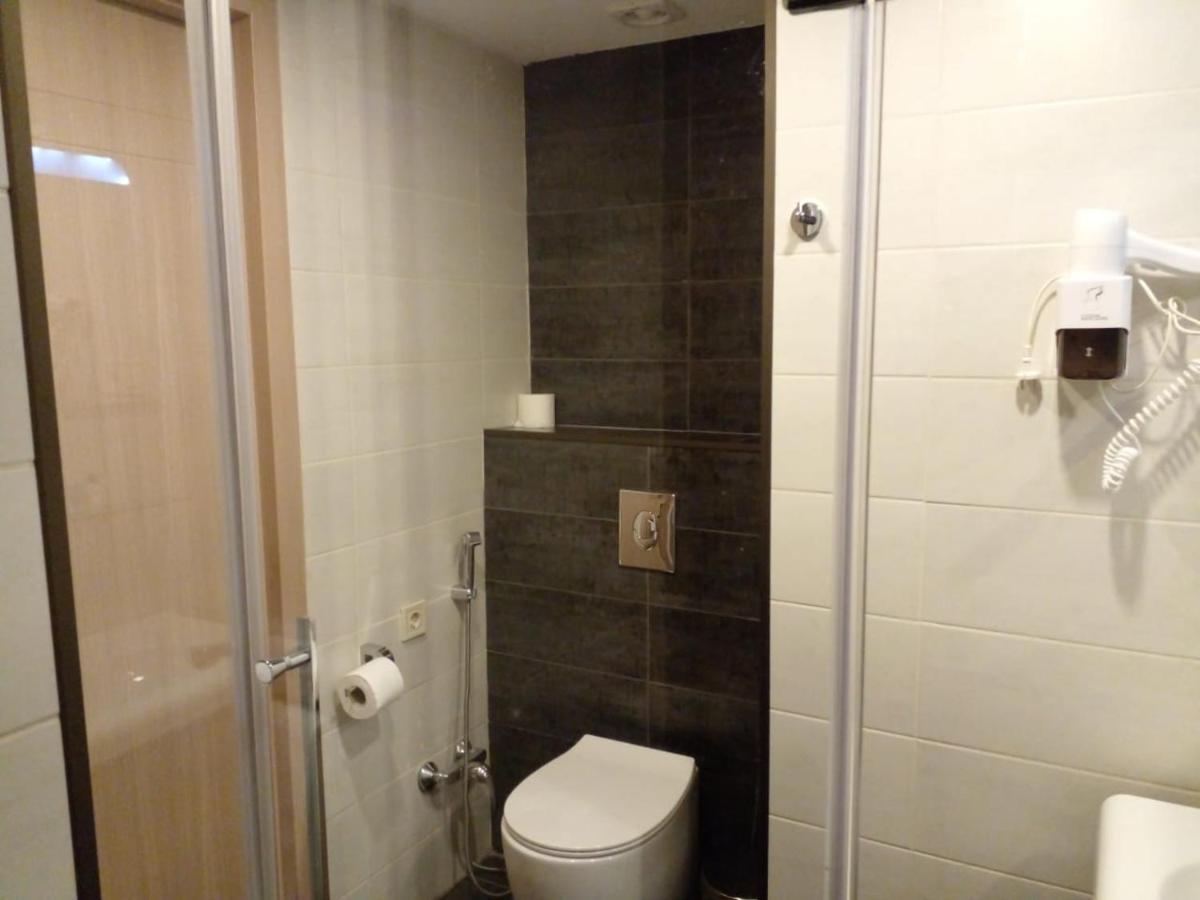 Aphrodite Apartments Батуми Екстериор снимка