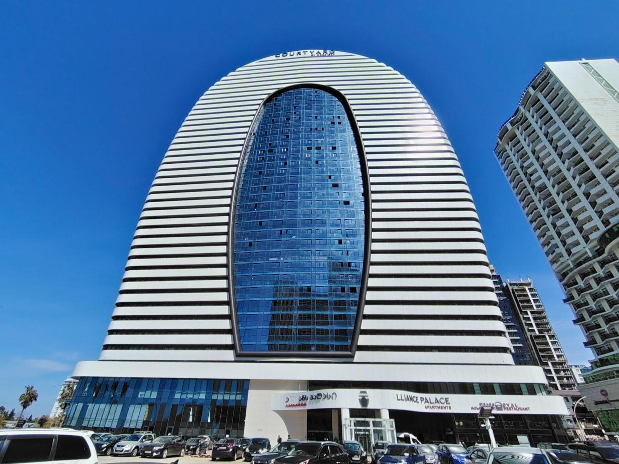 Aphrodite Apartments Батуми Екстериор снимка
