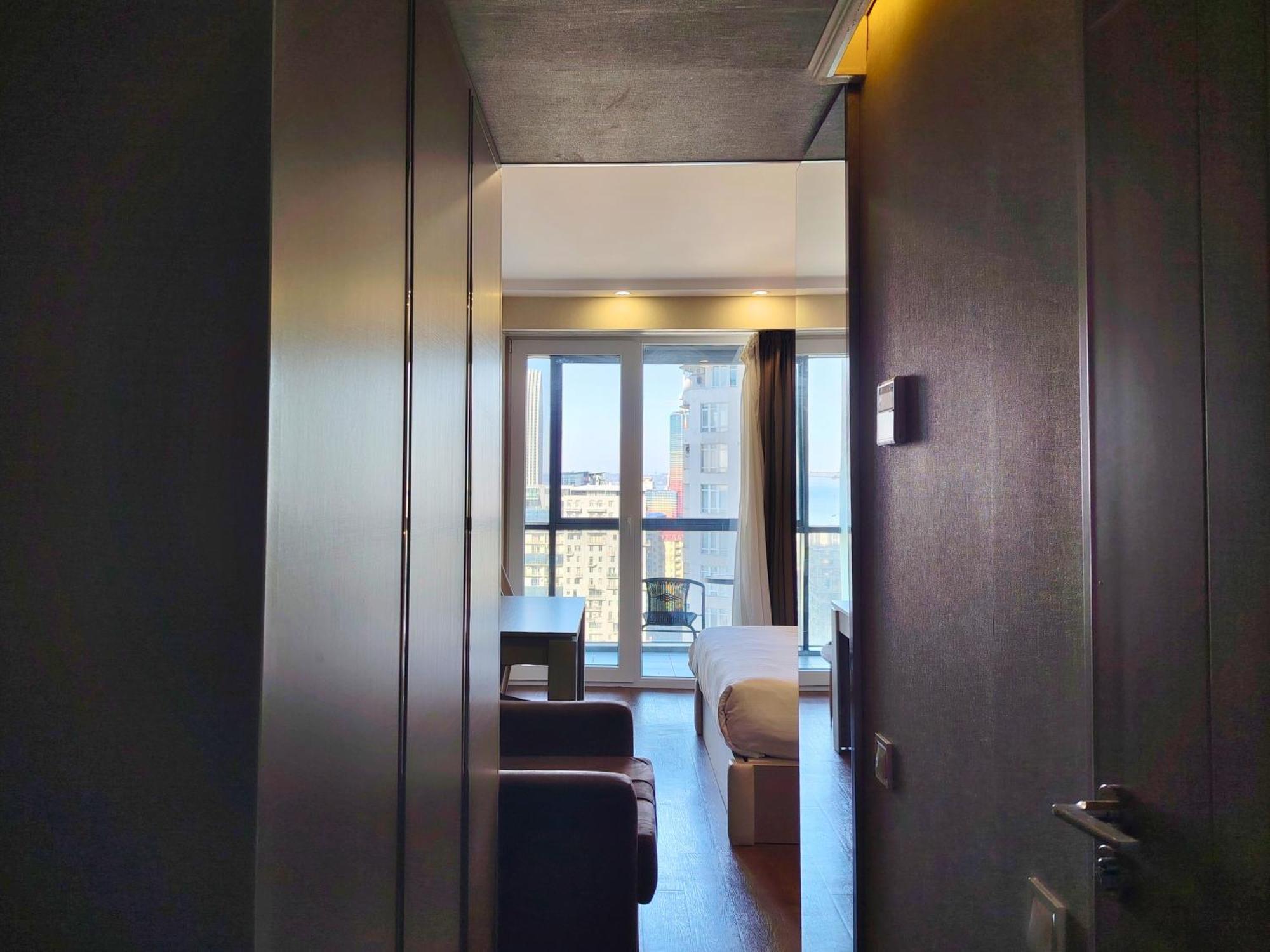 Aphrodite Apartments Батуми Екстериор снимка